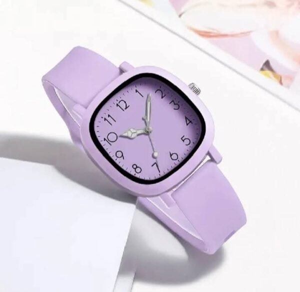 A Chic Watch For Modern Girls